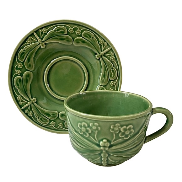 BORDALLO PINHEIRO DRAGONFLY EMBOSSED GREEN CUP & SAUCER PORTUGAL, RARE / RETIRED - Picture 3 of 11